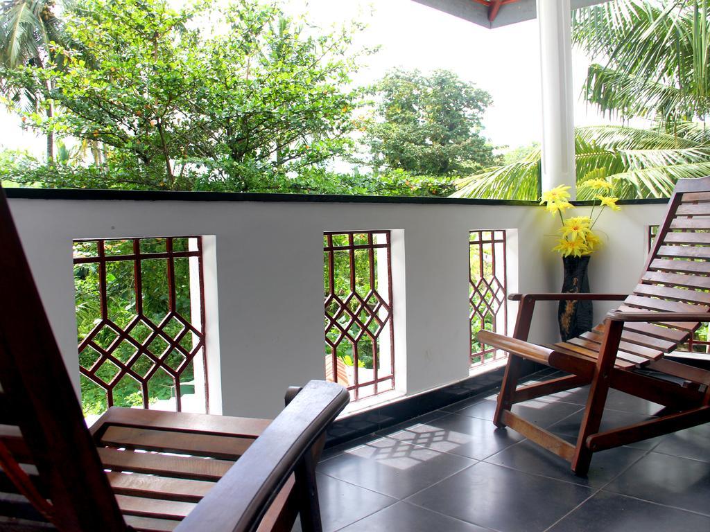 Sethun House Hotel Mirissa Room photo