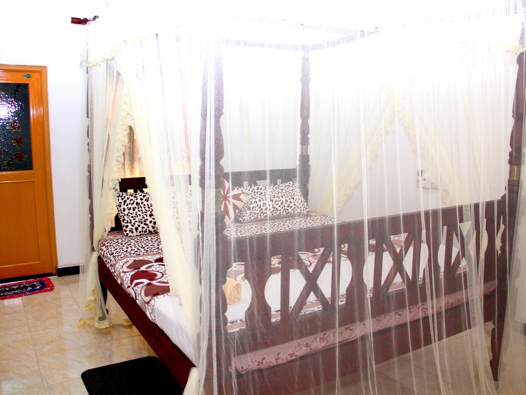 Sethun House Hotel Mirissa Room photo